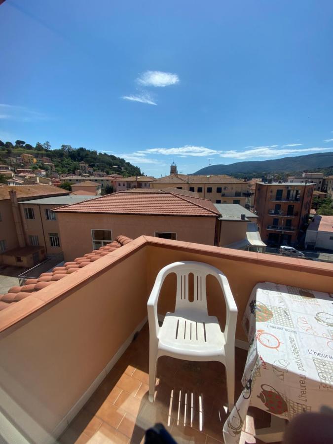 Hotel Due Torri Porto Azzurro Eksteriør billede