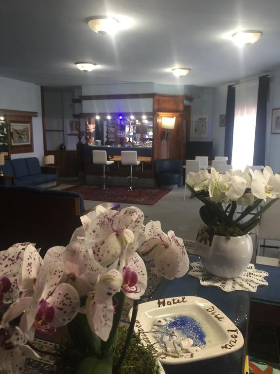Hotel Due Torri Porto Azzurro Eksteriør billede