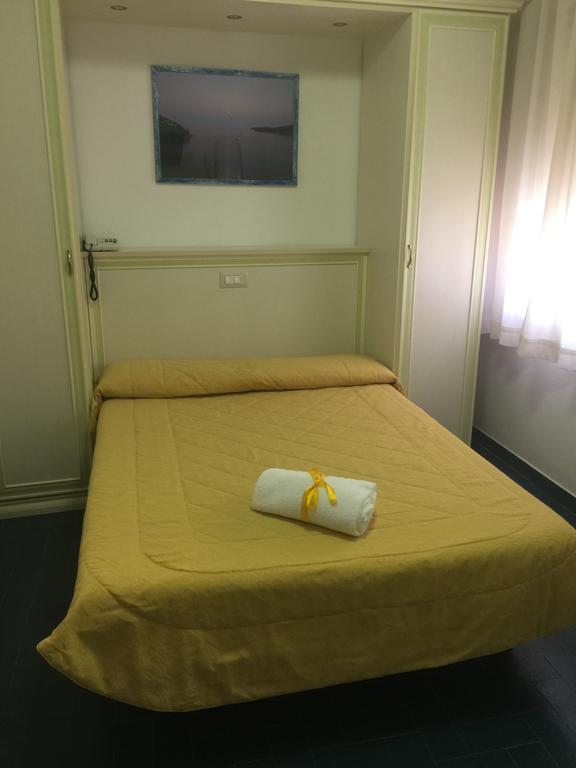 Hotel Due Torri Porto Azzurro Eksteriør billede